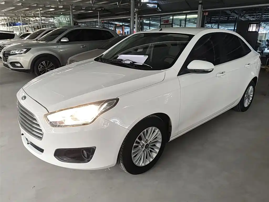 Ford Escort 2015