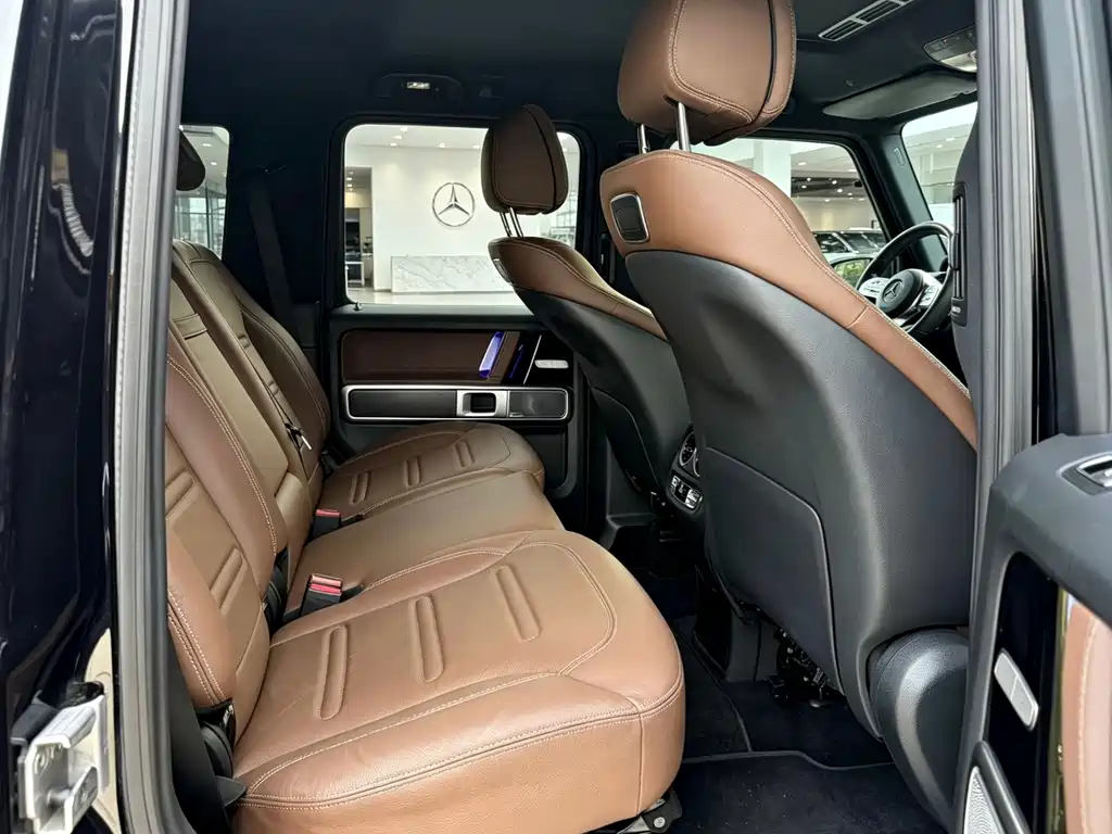 Mercedes-Benz G-Class — миниатюра 6