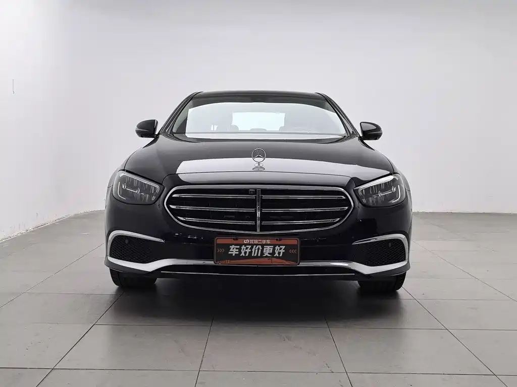 Mercedes-Benz E-Class — миниатюра 3