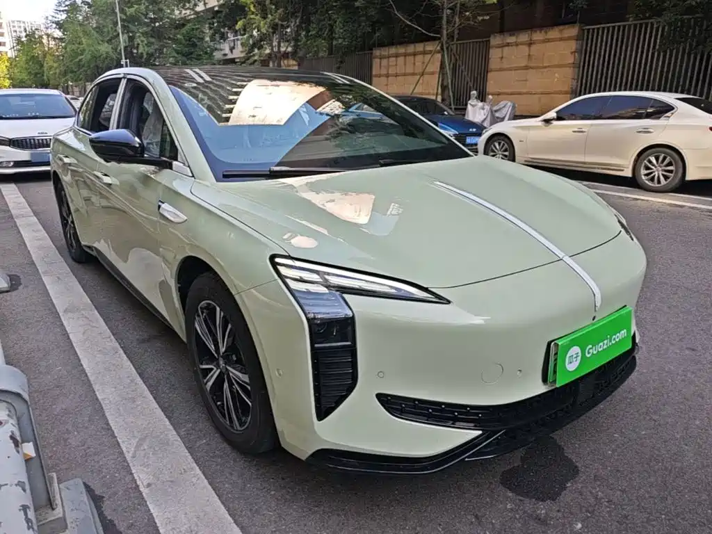 Hongqi Hongqi EH7 — миниатюра 4