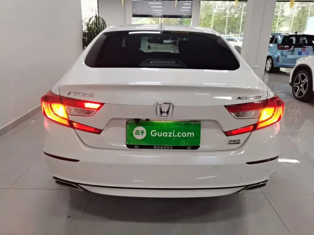 Honda Accord — миниатюра 6