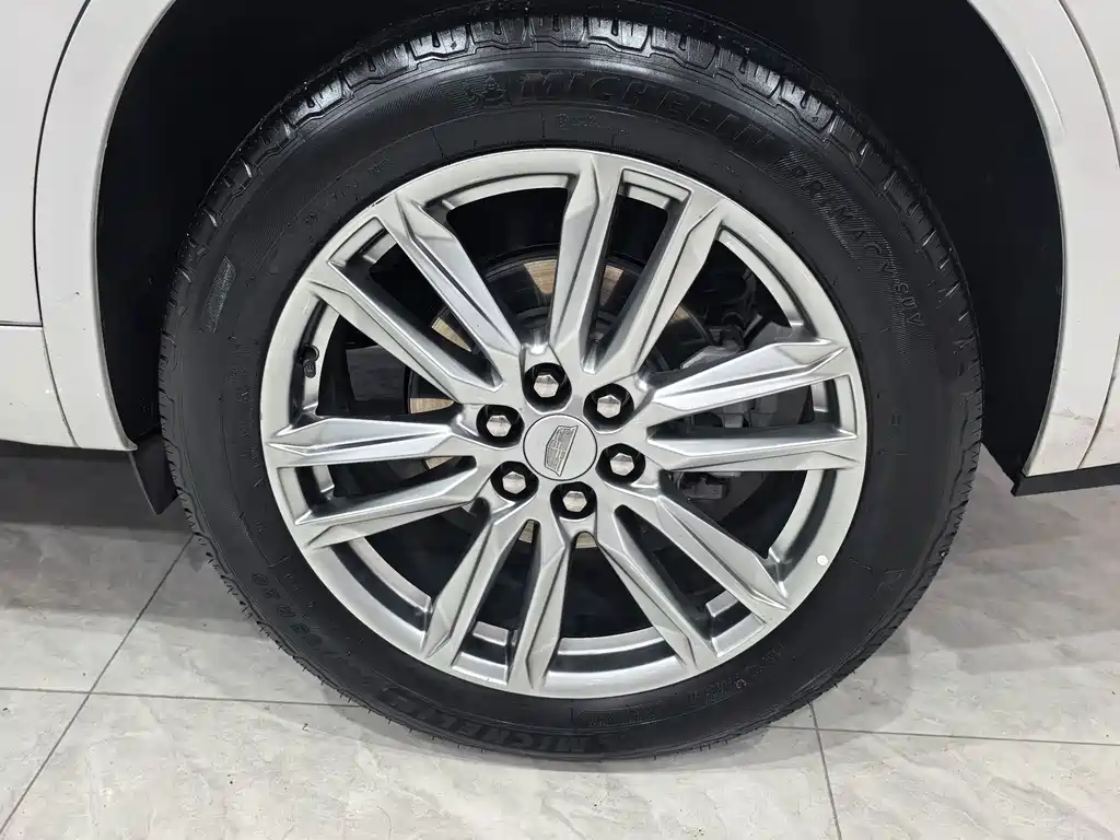 Cadillac XT6 — миниатюра 12