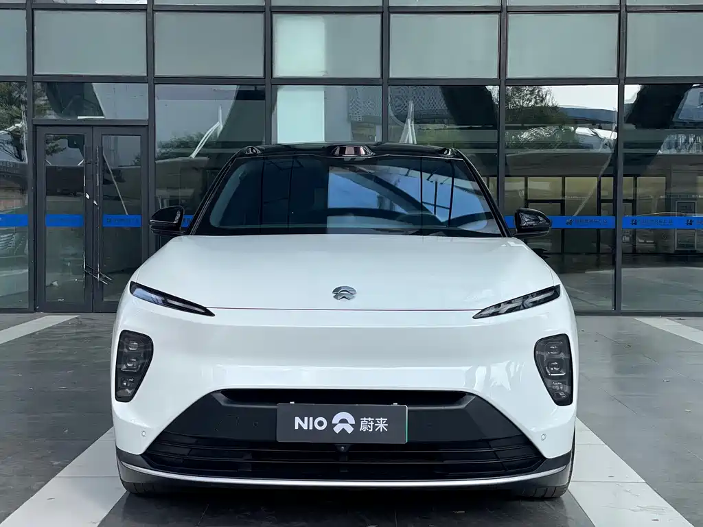 NIO ES8 — миниатюра 11