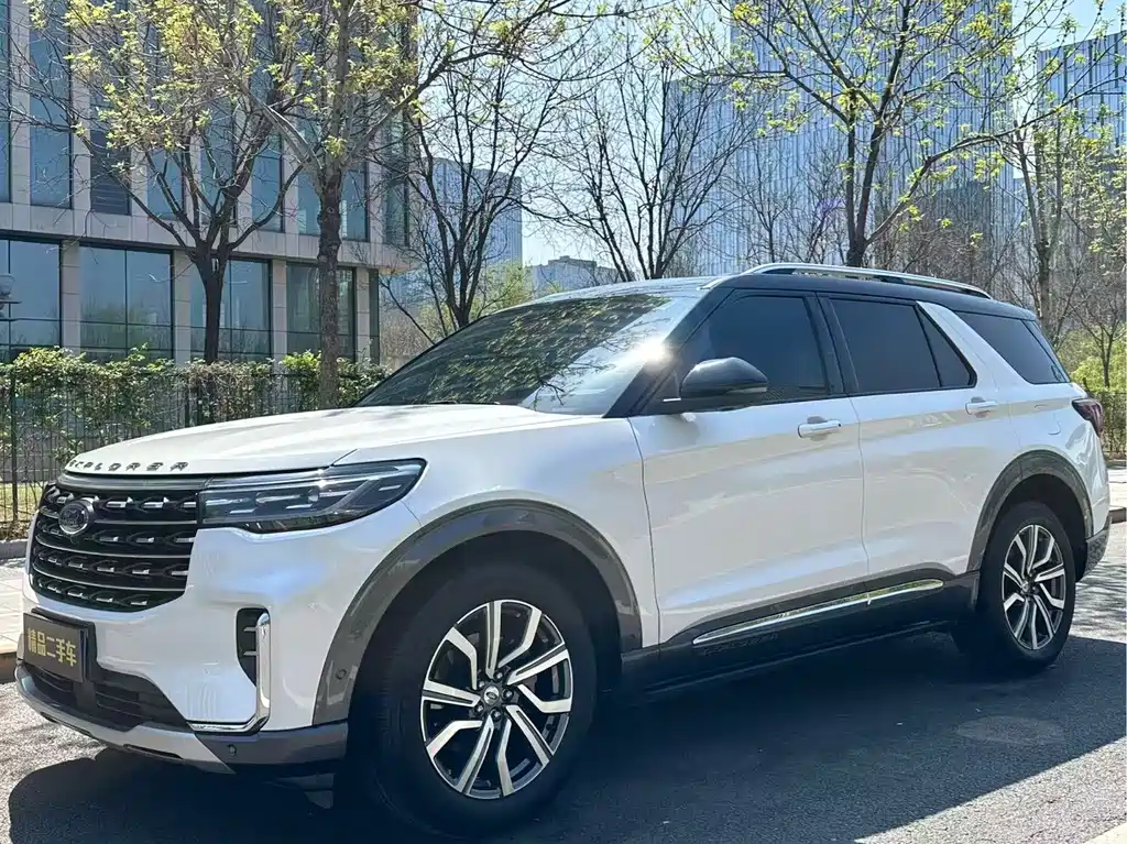 Ford Explorer 2023
