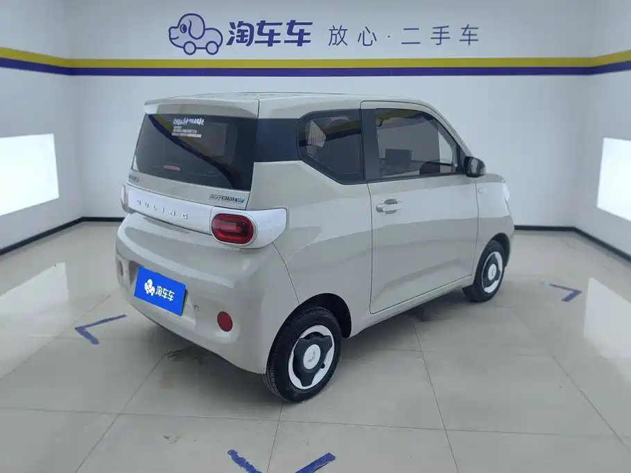 Wuling MINIEV — миниатюра 3