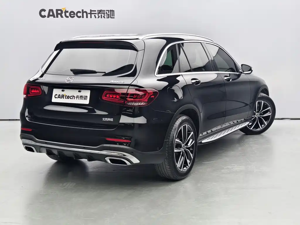 MERCEDES-BENZ GLC