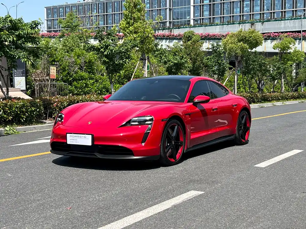 Porsche Taycan 2021