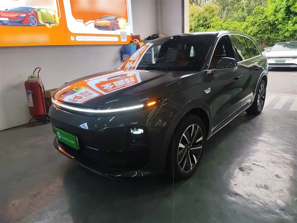 Li Auto Li L6 2025