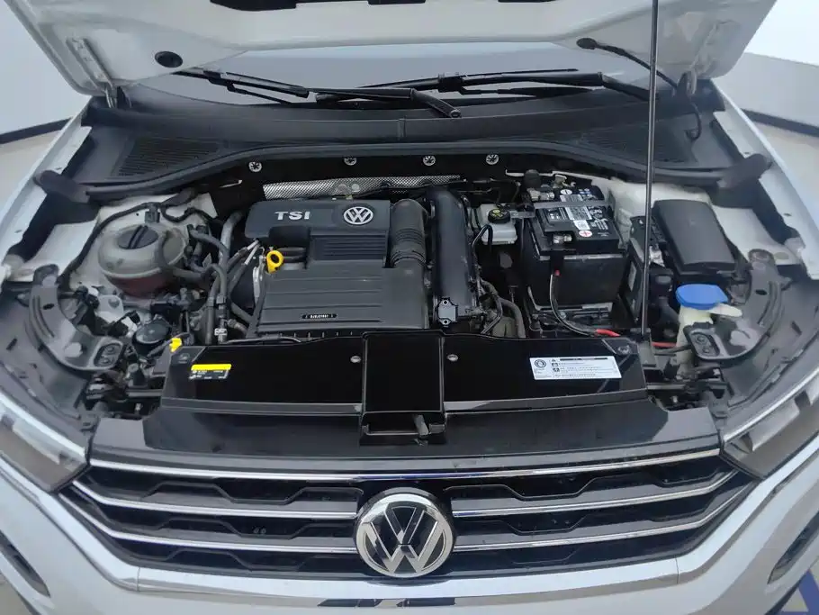 Volkswagen T-Roc — миниатюра 10