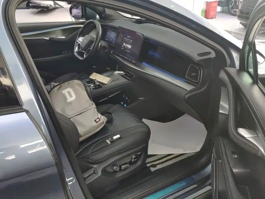 BYD Sealion 07 EV — миниатюра 25