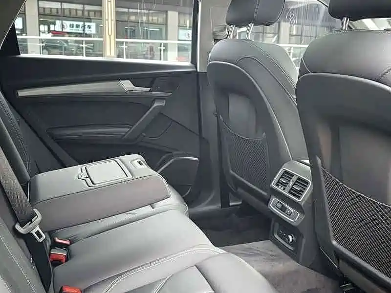 Audi Q5L — миниатюра 12