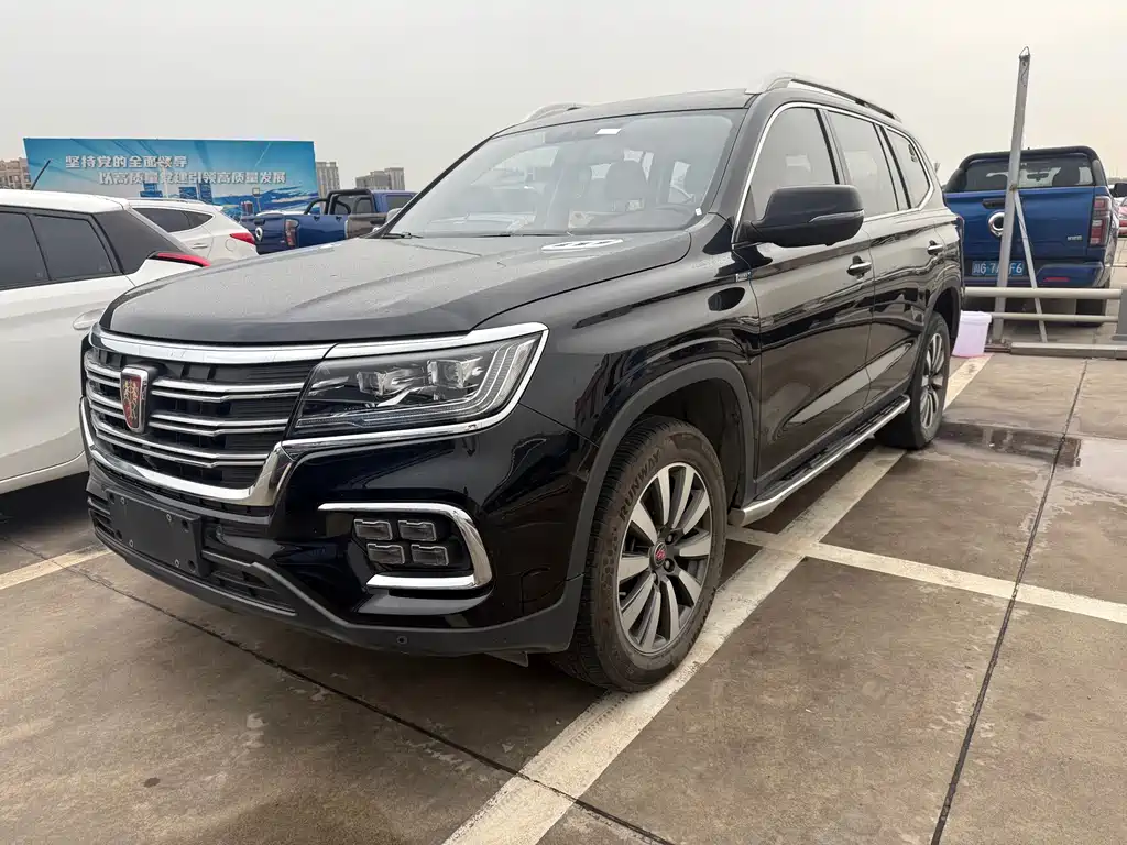 ROEWE RX8