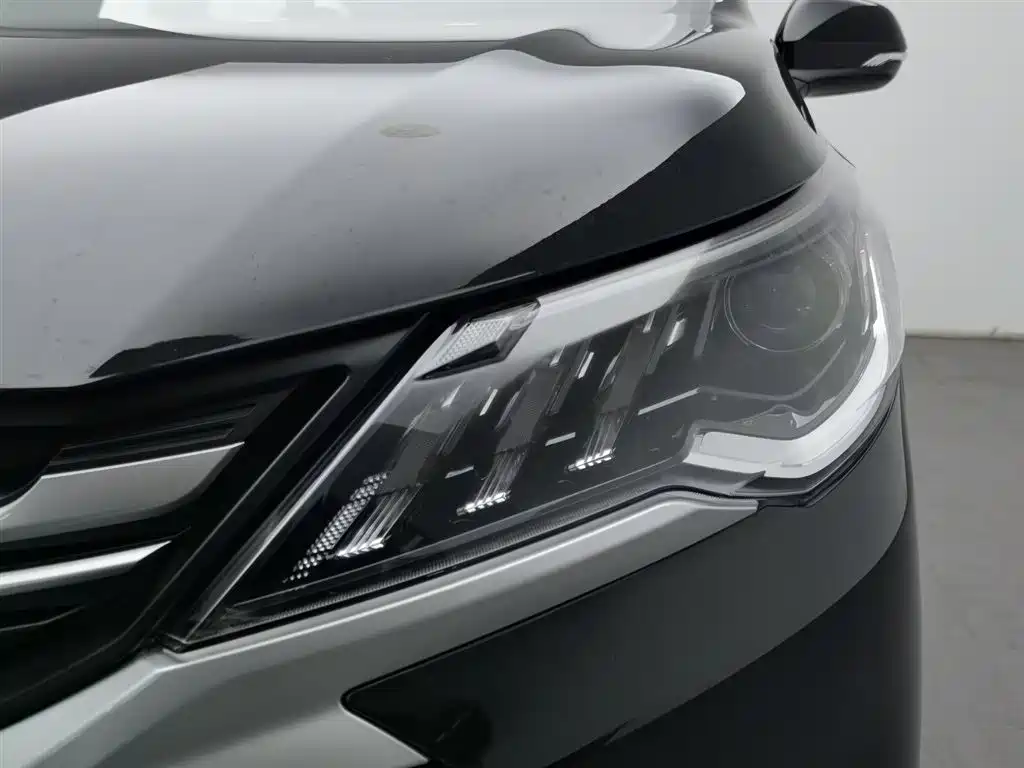 SAIC MAXUS CHASE G50