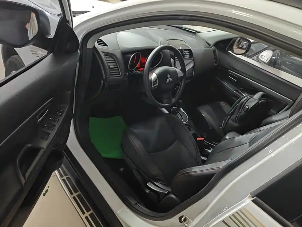 Mitsubishi ASX — миниатюра 16