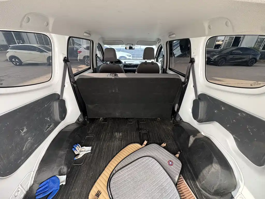 Wuling Hongguang EV — миниатюра 9