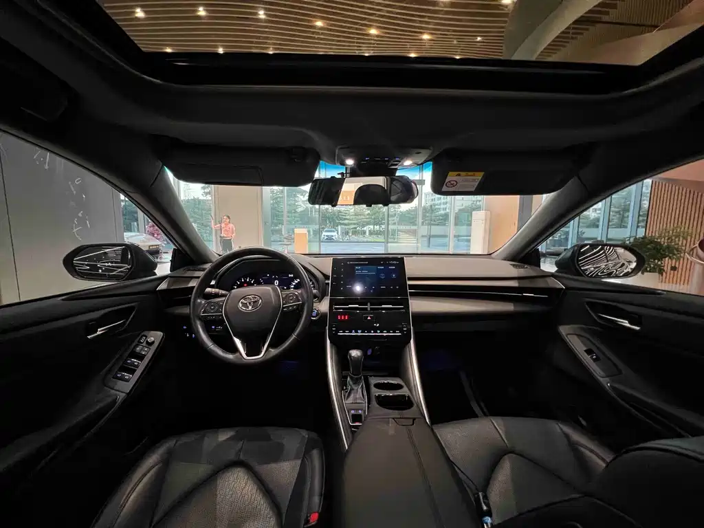 Toyota Avalon — миниатюра 9