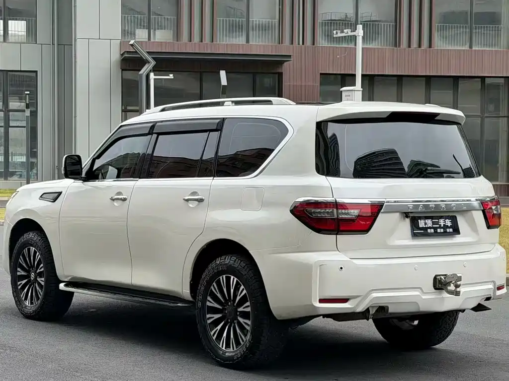 Nissan Patrol 2018 4.0L