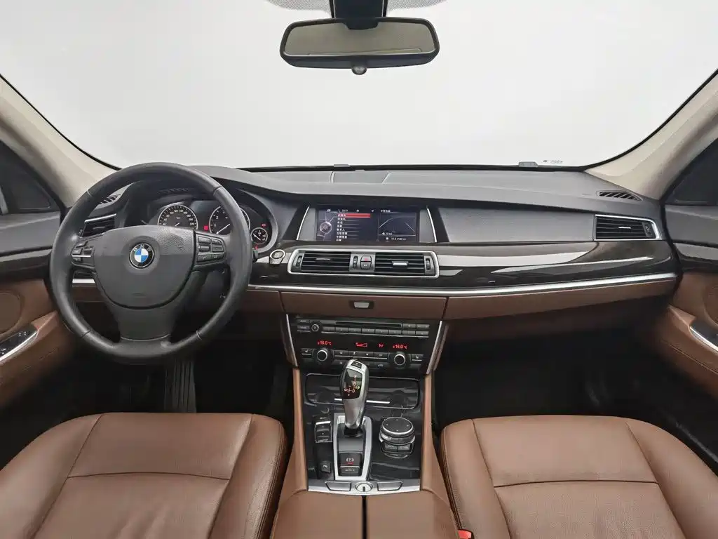 BMW 5 Series GT 5 GT 2014 528i Lead
