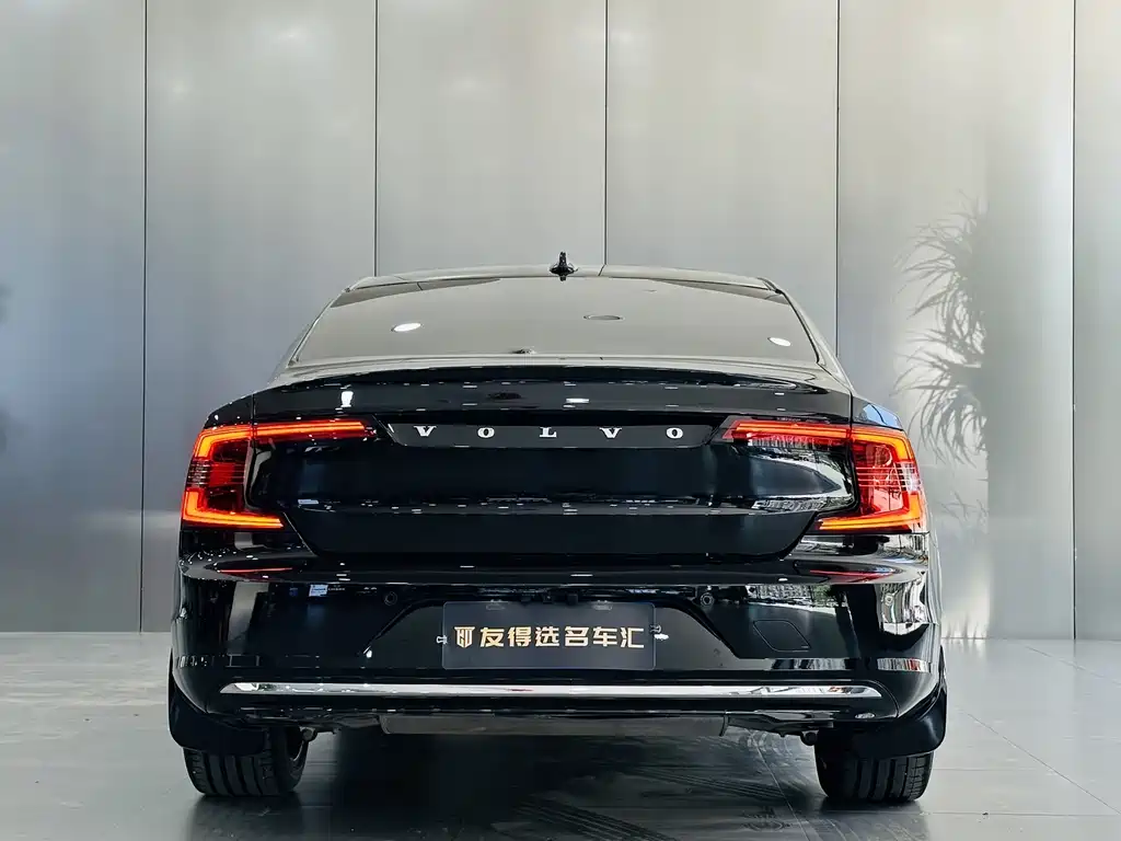 Volvo S90 — миниатюра 8