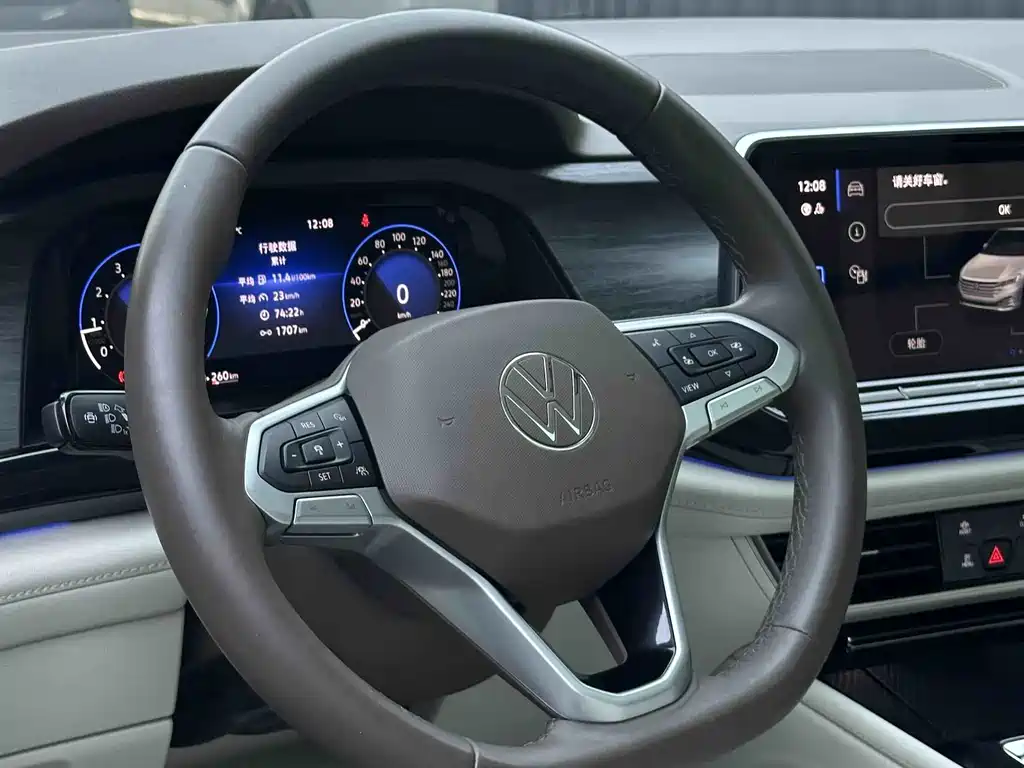Volkswagen Viloran 2022 380TSI Luxury