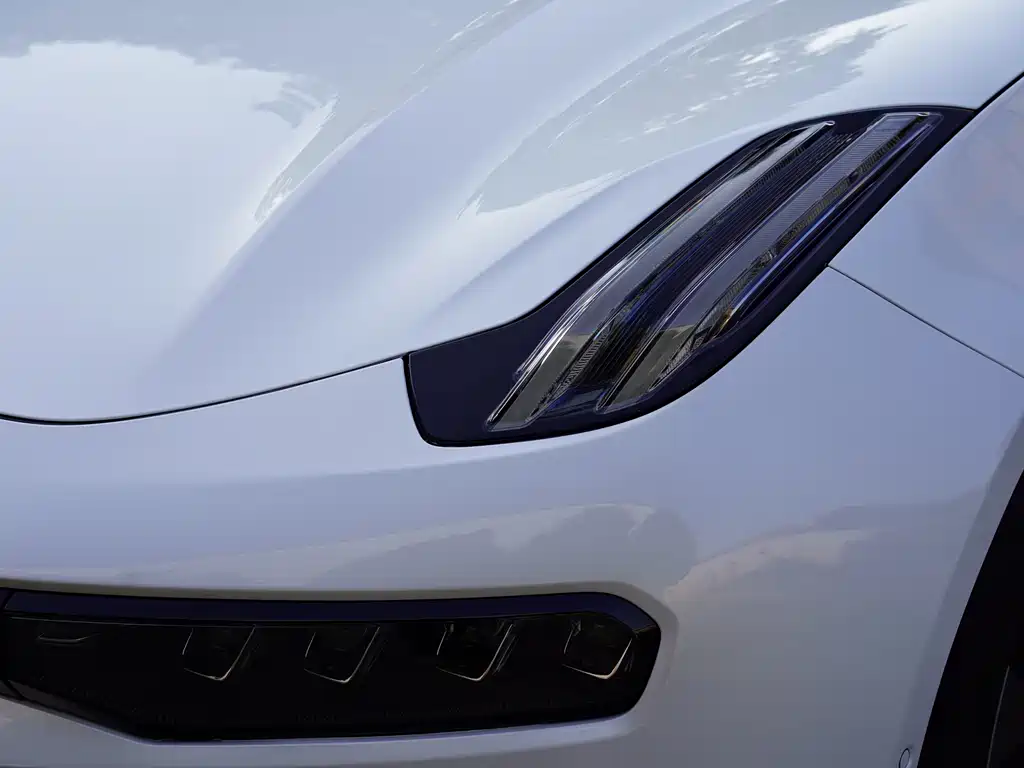 ZEEKR EXTREME KRYPTON 001