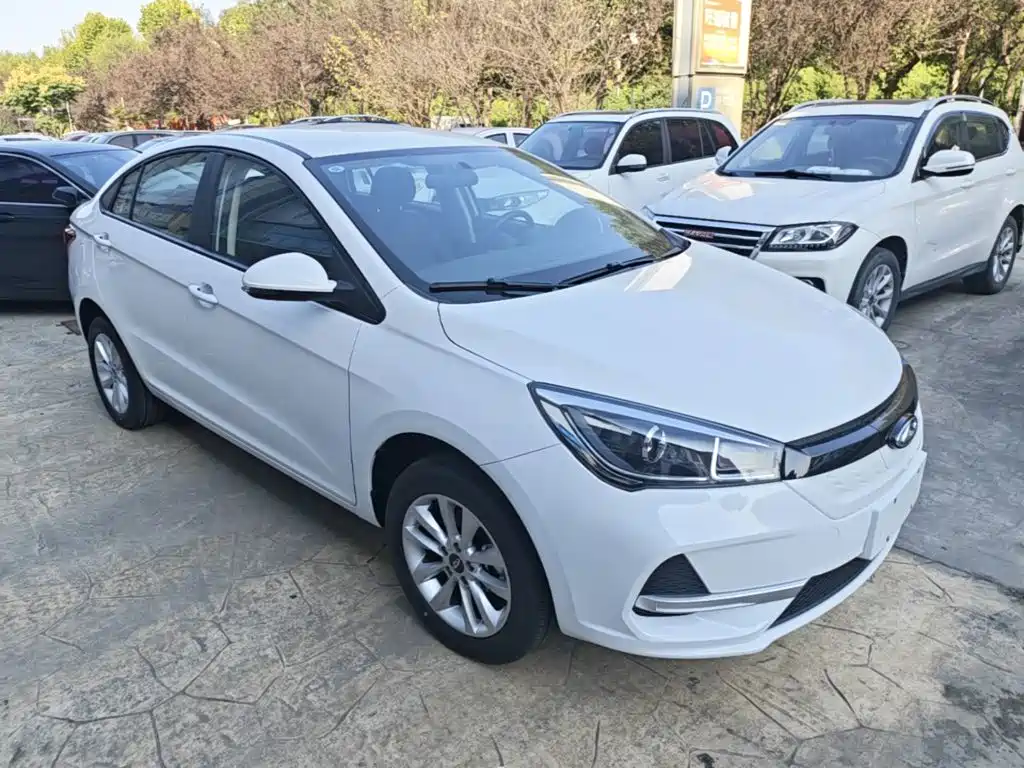Chery New Energy Arrizo e — миниатюра 4