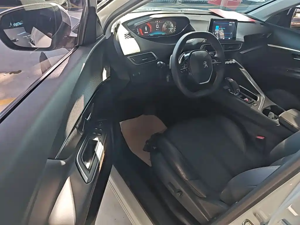 Peugeot 5008 — миниатюра 16