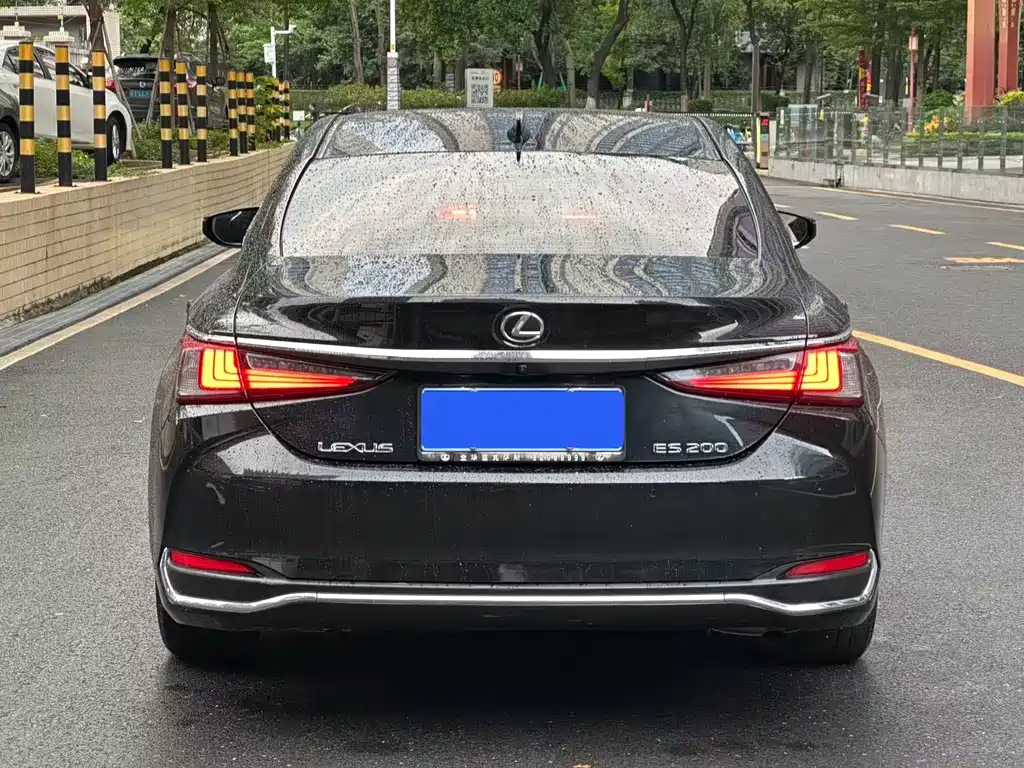 Lexus ES — миниатюра 3