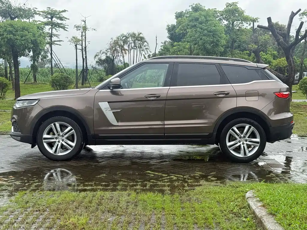 Zotye T700 2017 1.8T DCT Premium