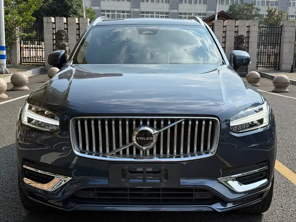 Volvo XC90 — миниатюра 2