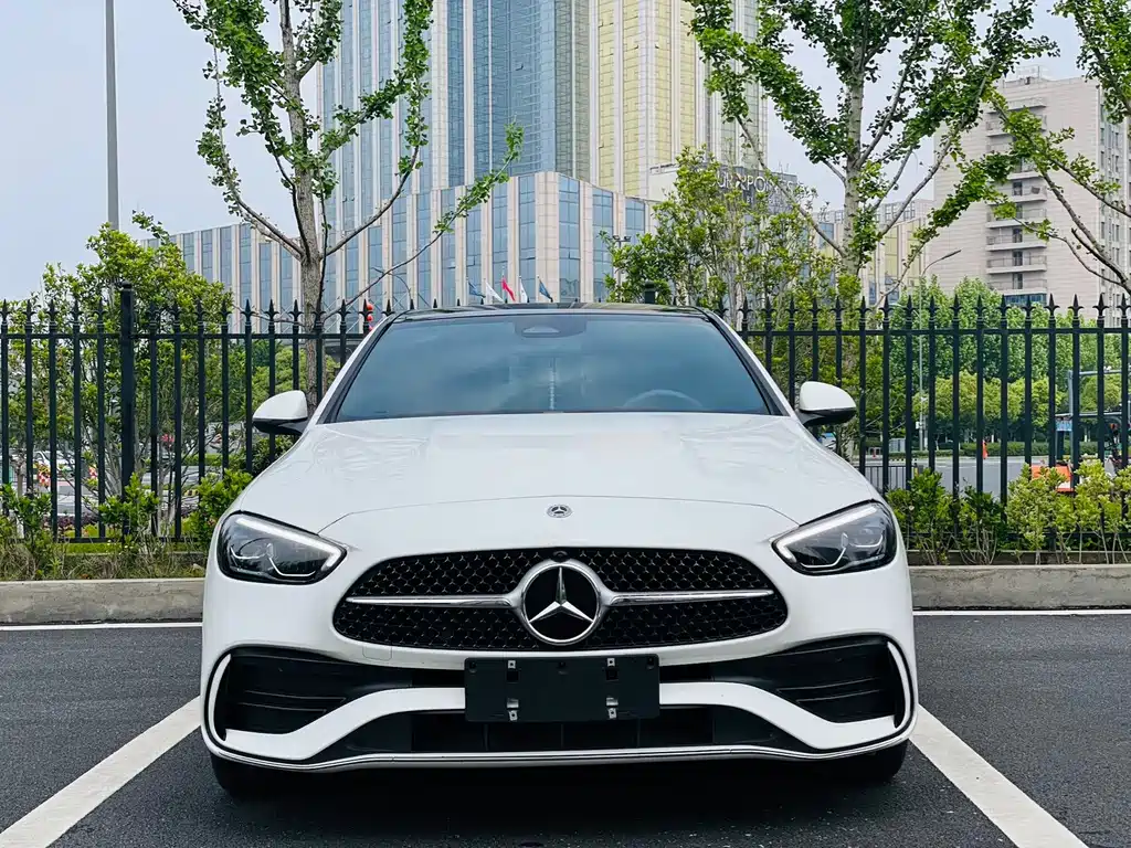 Mercedes-Benz C-Class — миниатюра 2