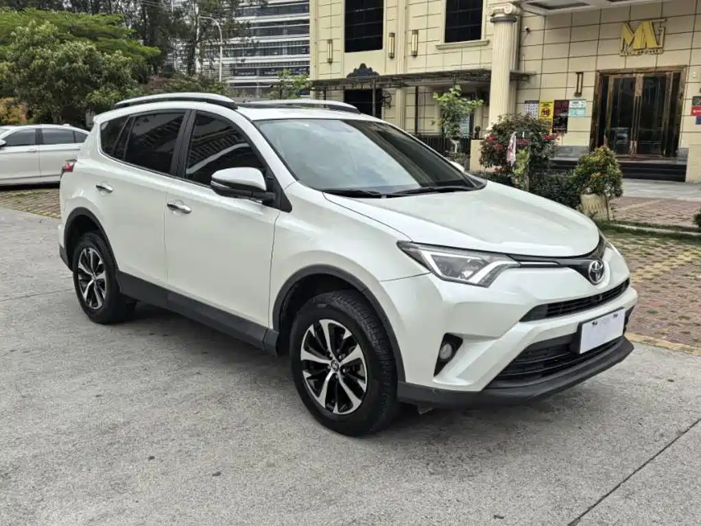 Toyota RAV4 2016 2.0L CVT V