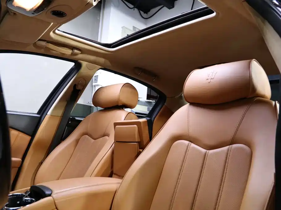 Maserati Quattroporte — миниатюра 15