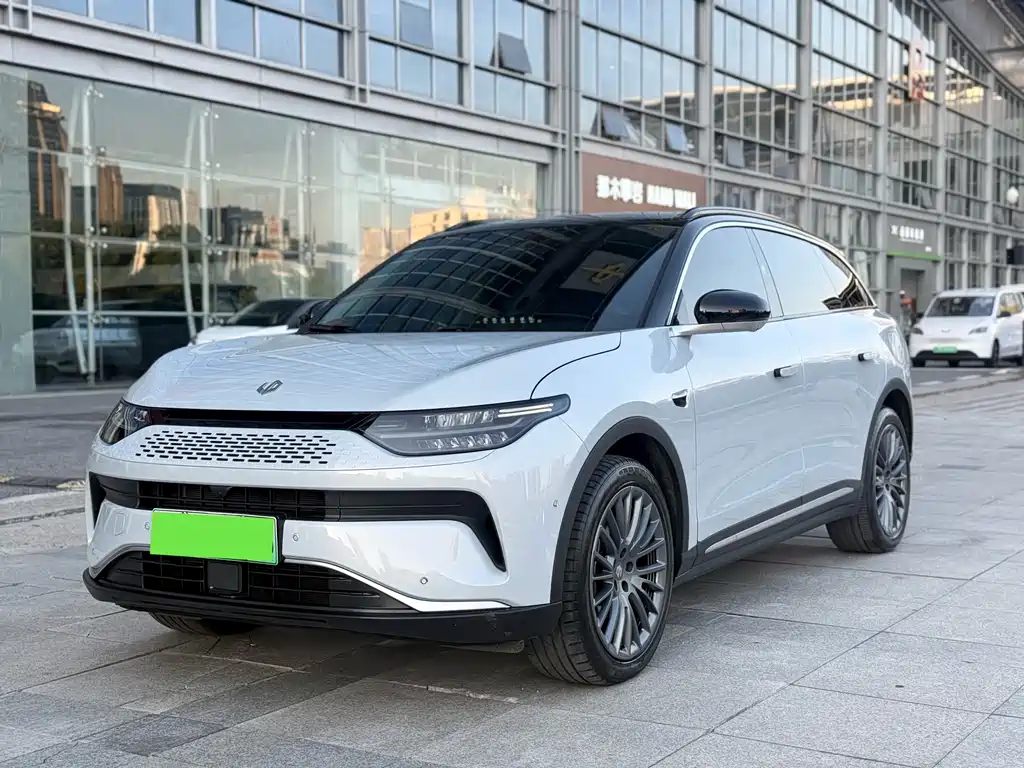 Leapmotor C11