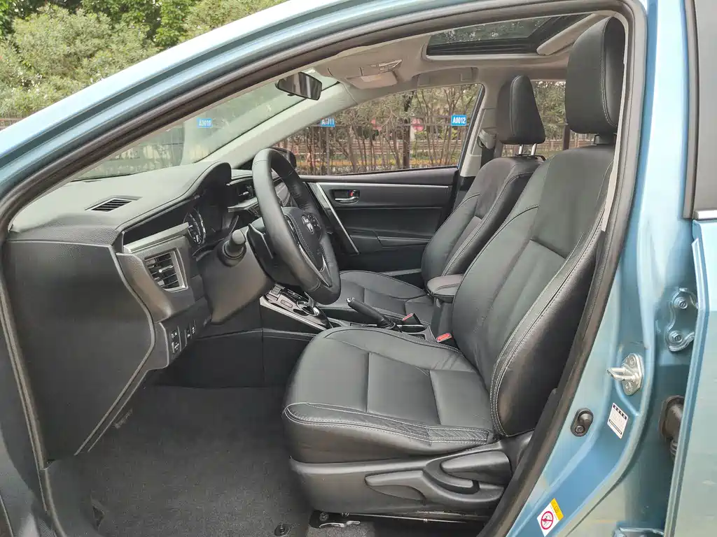 Toyota Corolla 2016 1.8L E-CVT Elite
