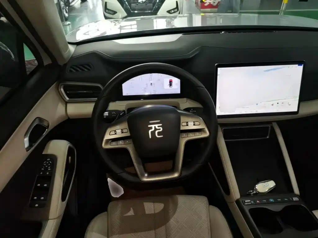BYD Yuan UP — миниатюра 11