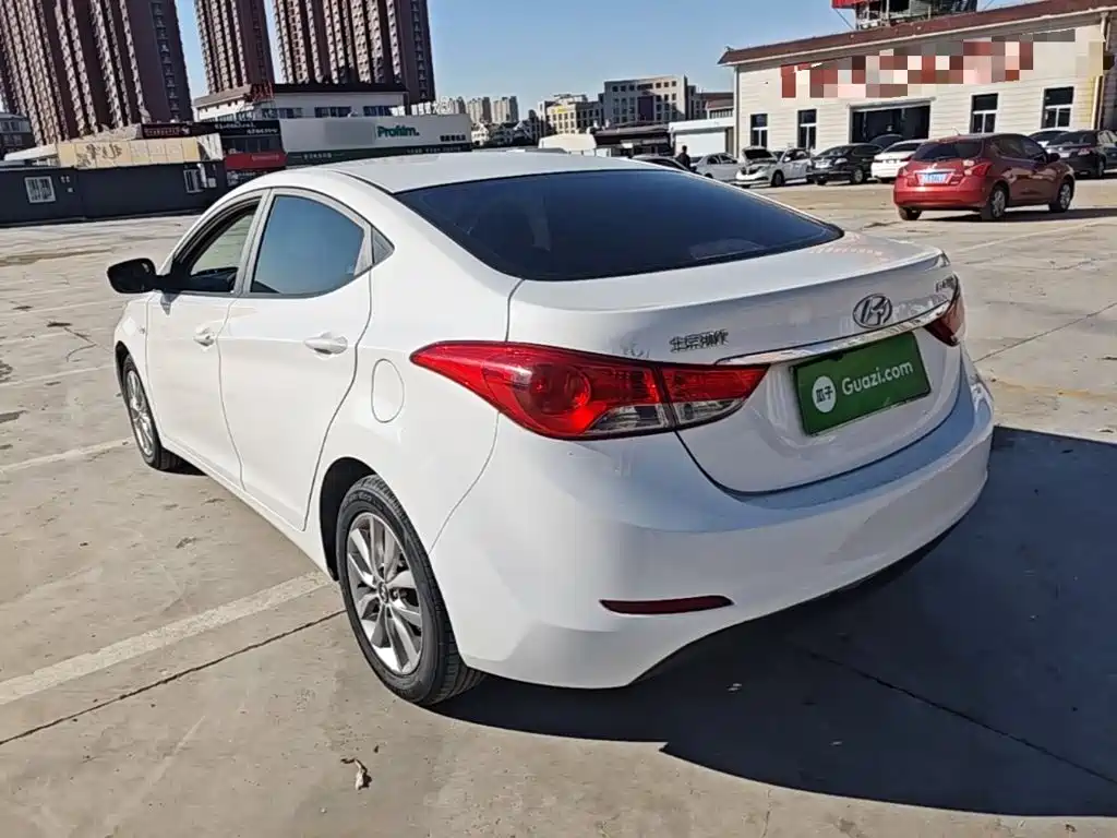 Hyundai Elantra Langdong — миниатюра 5