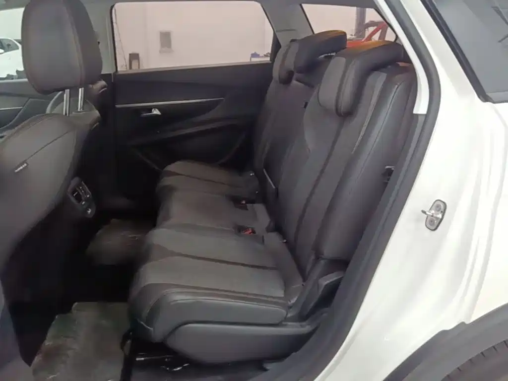 Peugeot 5008 — миниатюра 17