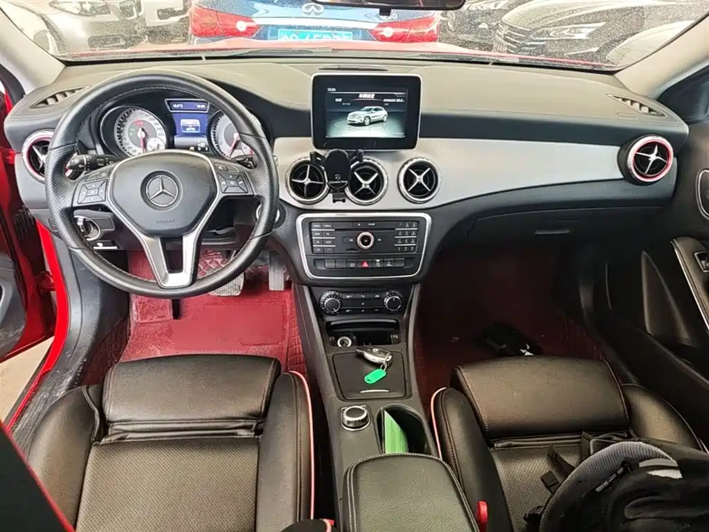 Mercedes-Benz GLA 2016 GLA 200 Fashion