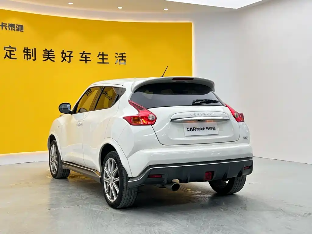 Infiniti ESQ — миниатюра 5