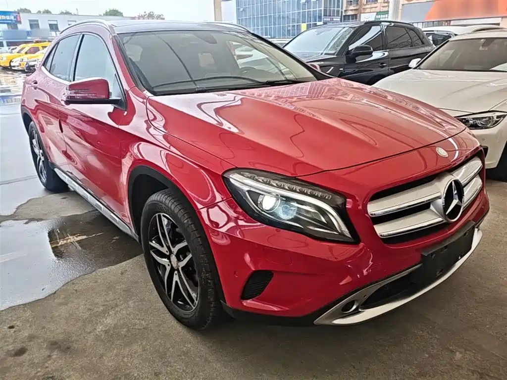Mercedes-Benz GLA 2016 GLA 200 Fashion