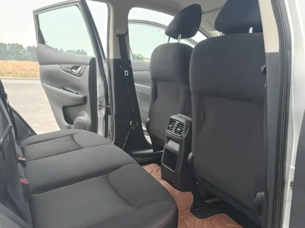 Nissan Qashqai — миниатюра 11