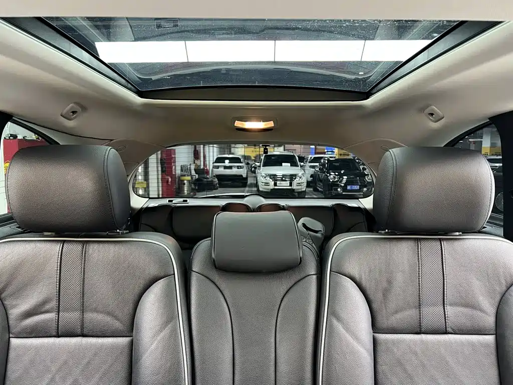 Mercedes-Benz R-Class — миниатюра 31