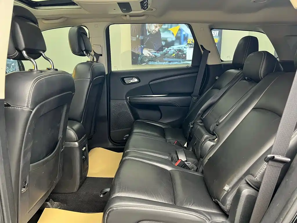 Dodge Journey — миниатюра 19