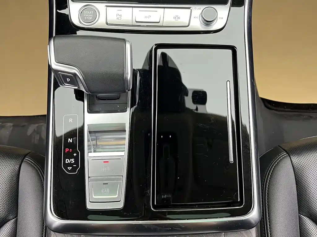 Audi Q8 — миниатюра 24