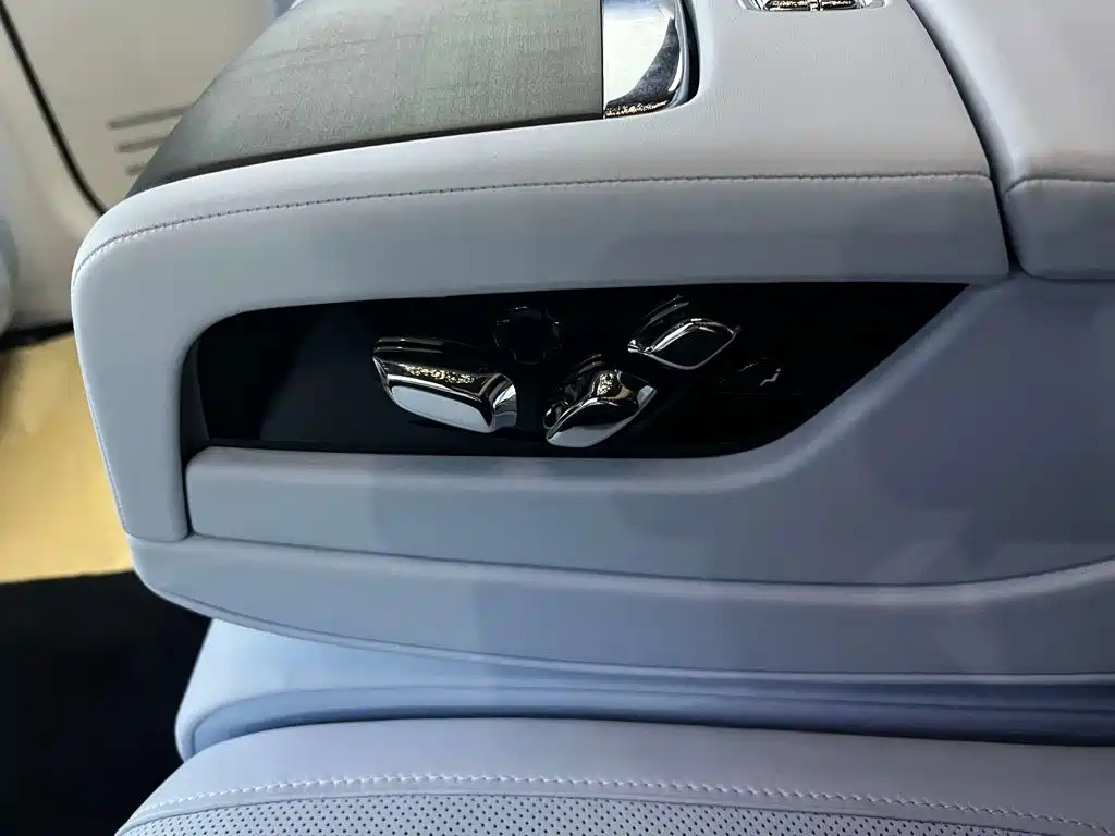 Rolls-Royce Ghost — миниатюра 34