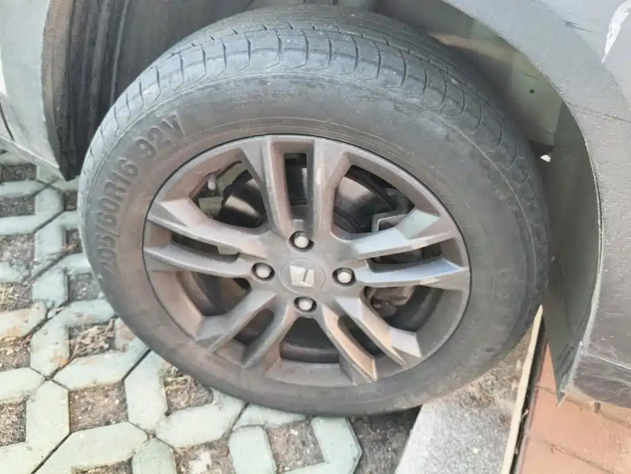 Baojun RS-3 — миниатюра 6