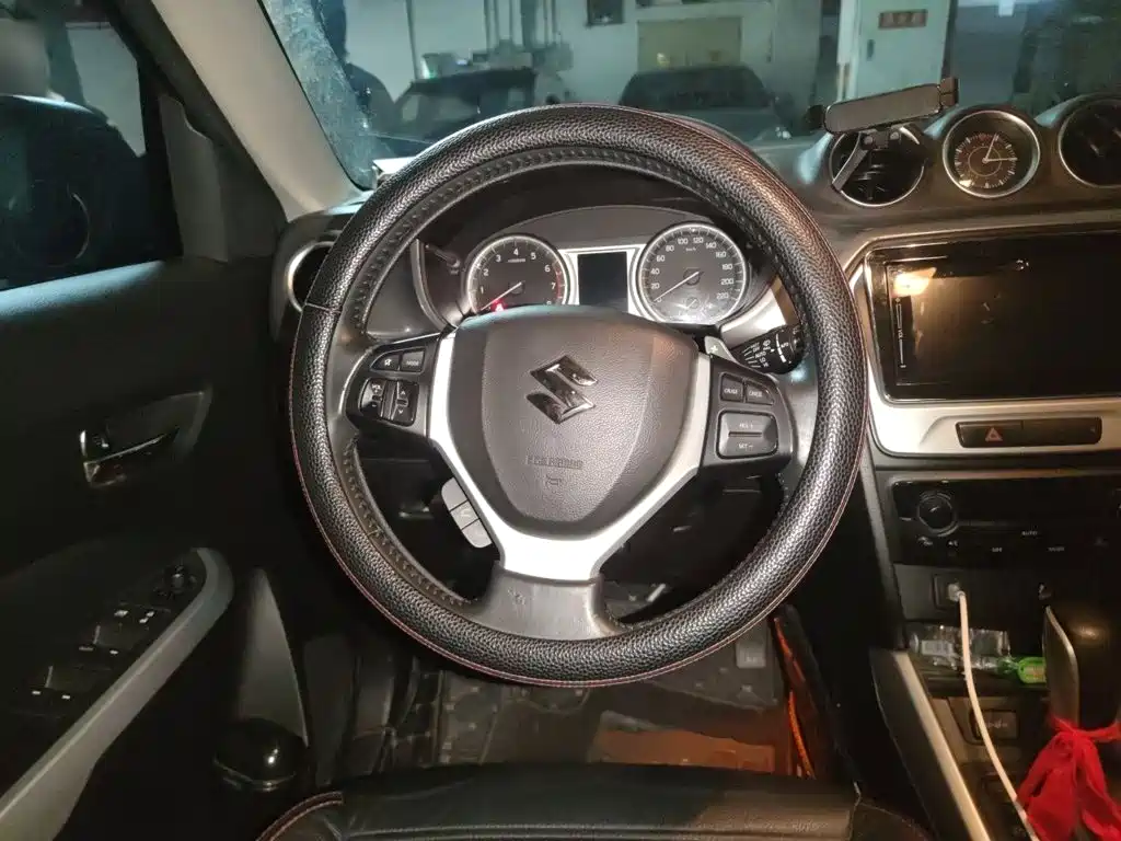 Suzuki Vitara — миниатюра 6