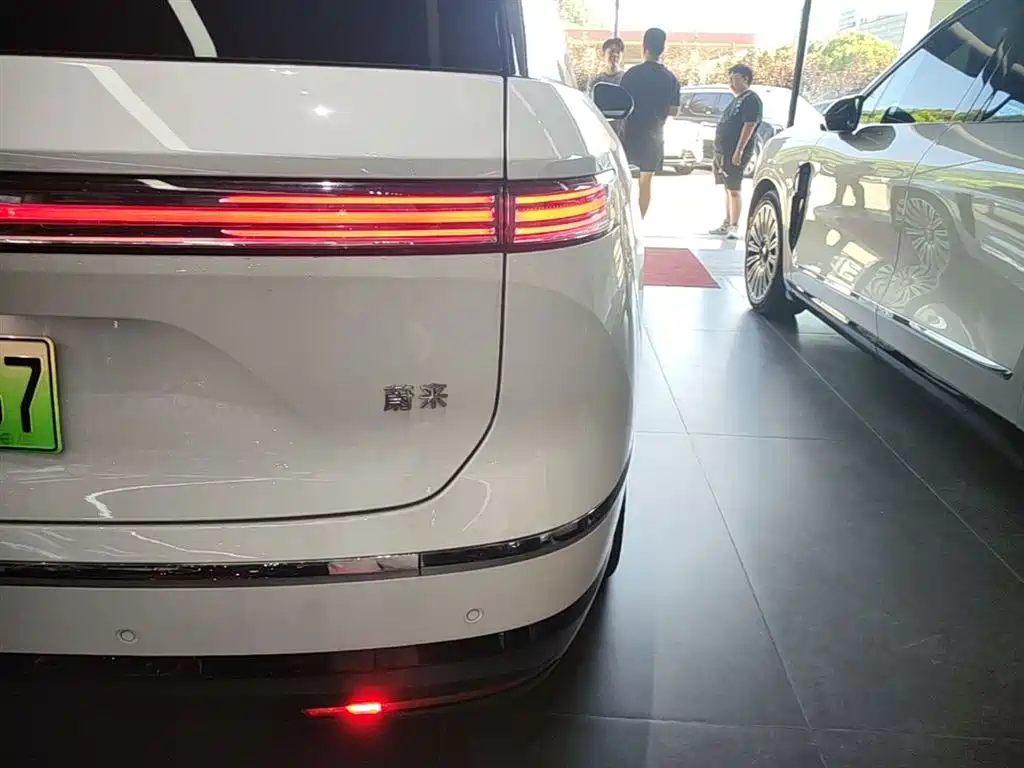 NIO ES8 2026 мест Executive Luxury