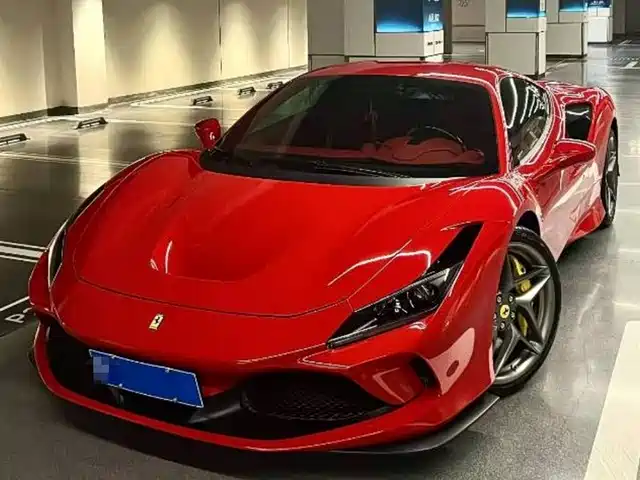 FERRARI F8
